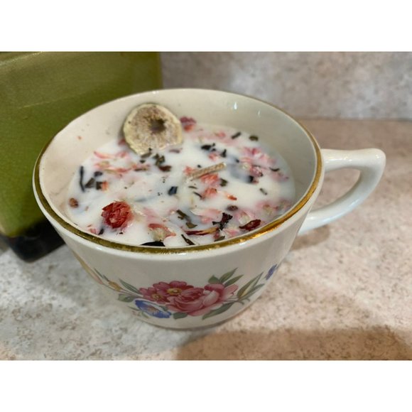 Vintage Tea Cup Homemade Sandalwood Peony Tangerine Candles - Picture 5 of 6